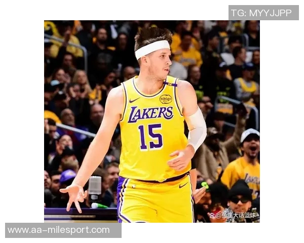 东契奇无奈摊手斯玛特遭大帽瞬间引发全场惊呼