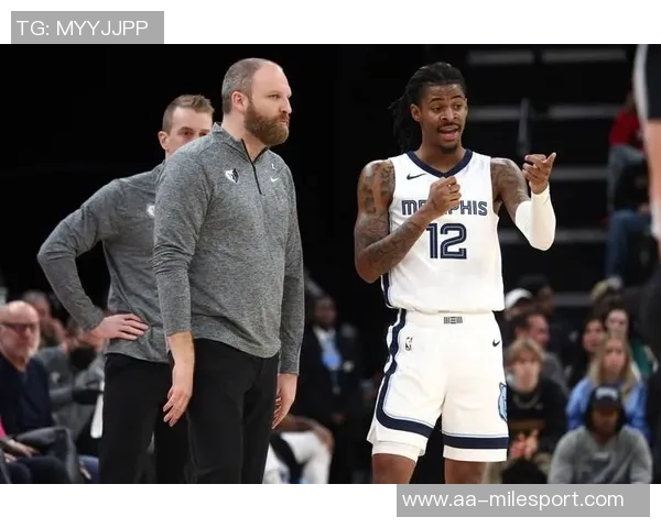 周一竞彩篮球焦点对决:年轻灰熊挑战经验丰富勇士球队